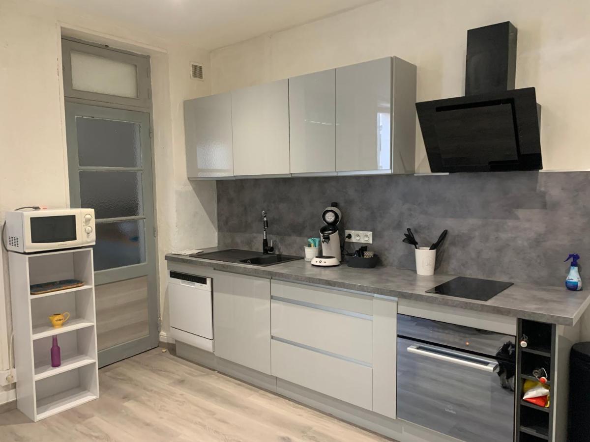 Studio Avec Cours Apartment Fourques  Luaran gambar